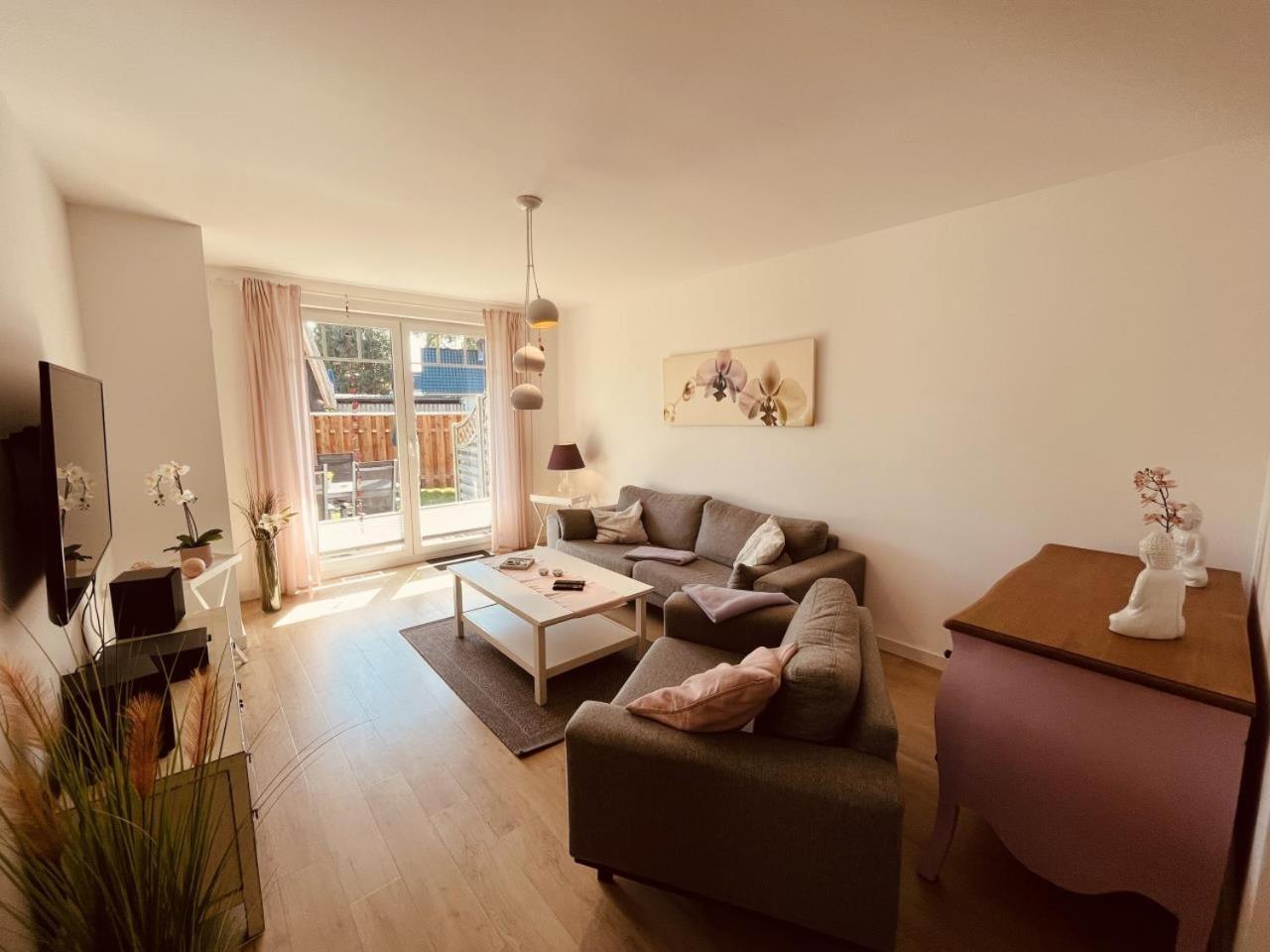 Ferienwohnung Asia In Борн Экстерьер фото
